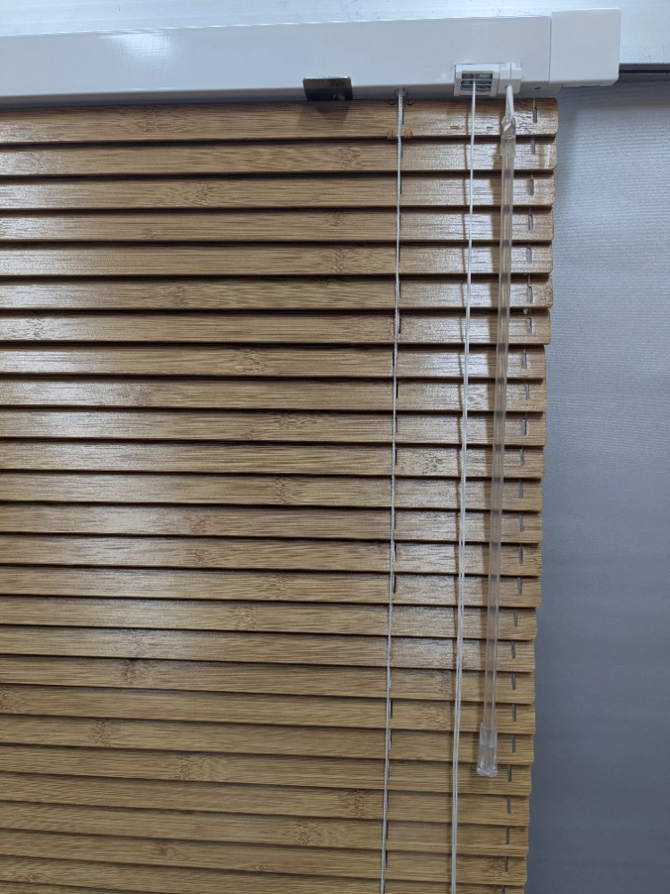 Dřevěná interierová horizontální žaluzie na míru