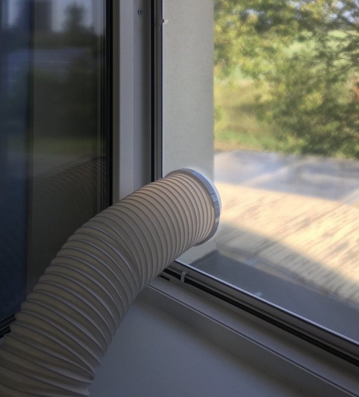 Rám pro mobilní klimatizace, s reflexní fólií a límcem